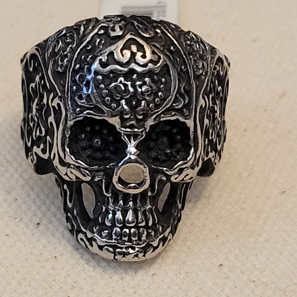 Silver Metal Skeleton Head Ring Black Rhinestone Eyes and Floral Design - Unisex